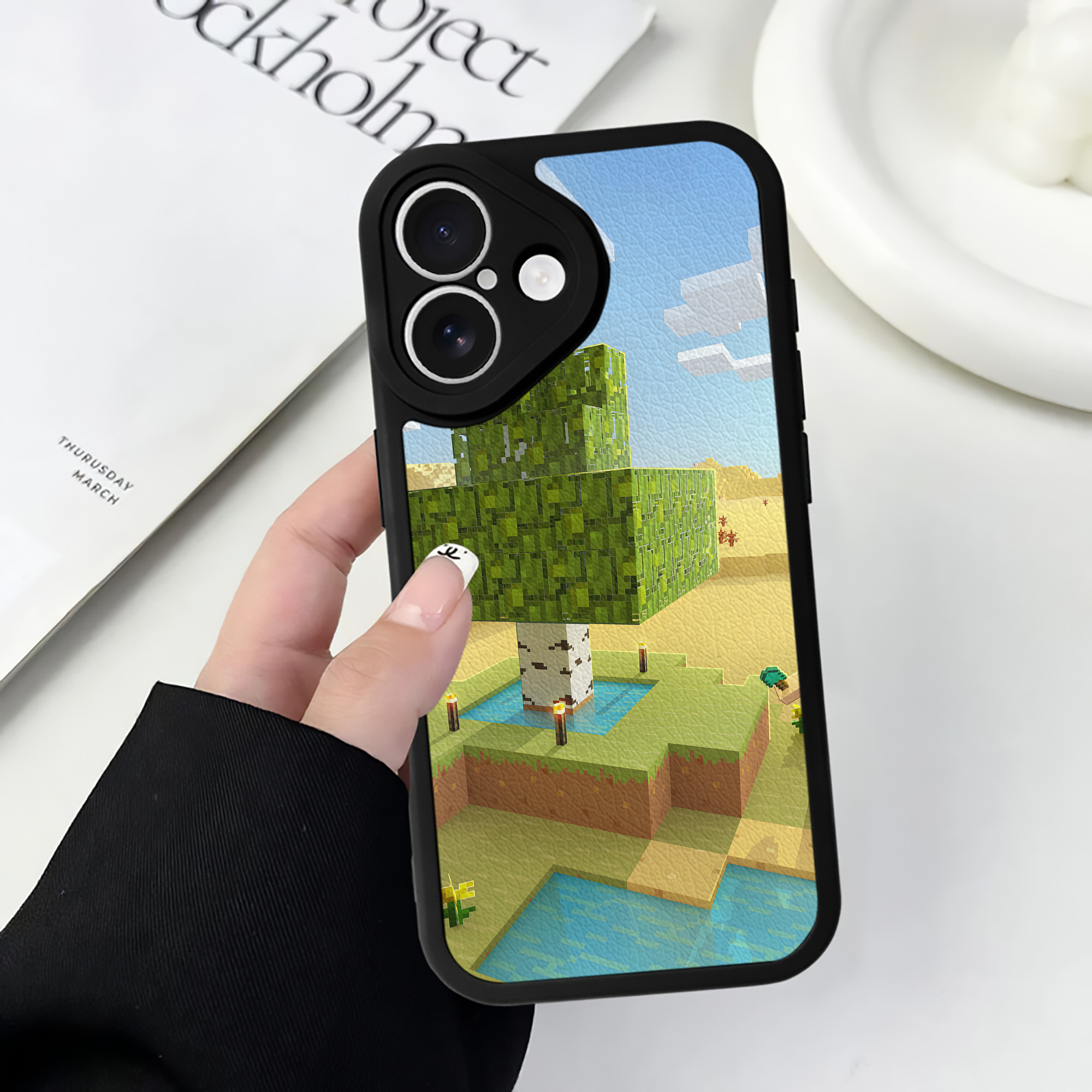 （画像用） マインクラフト ブロックの世界 Minecraft MC Block world 【iPhone 16シリーズ対応】シリコンスマホケース（レザー調） 材質：シリコン